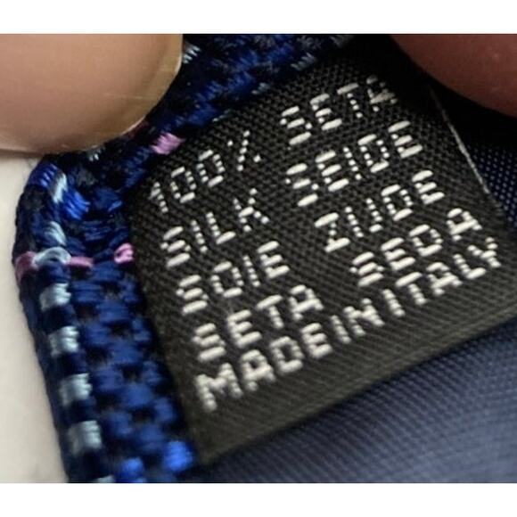 Bentini 100% Silk Men's 60"L x 3.75" W Blue Neck Tie - Picture 6 of 6